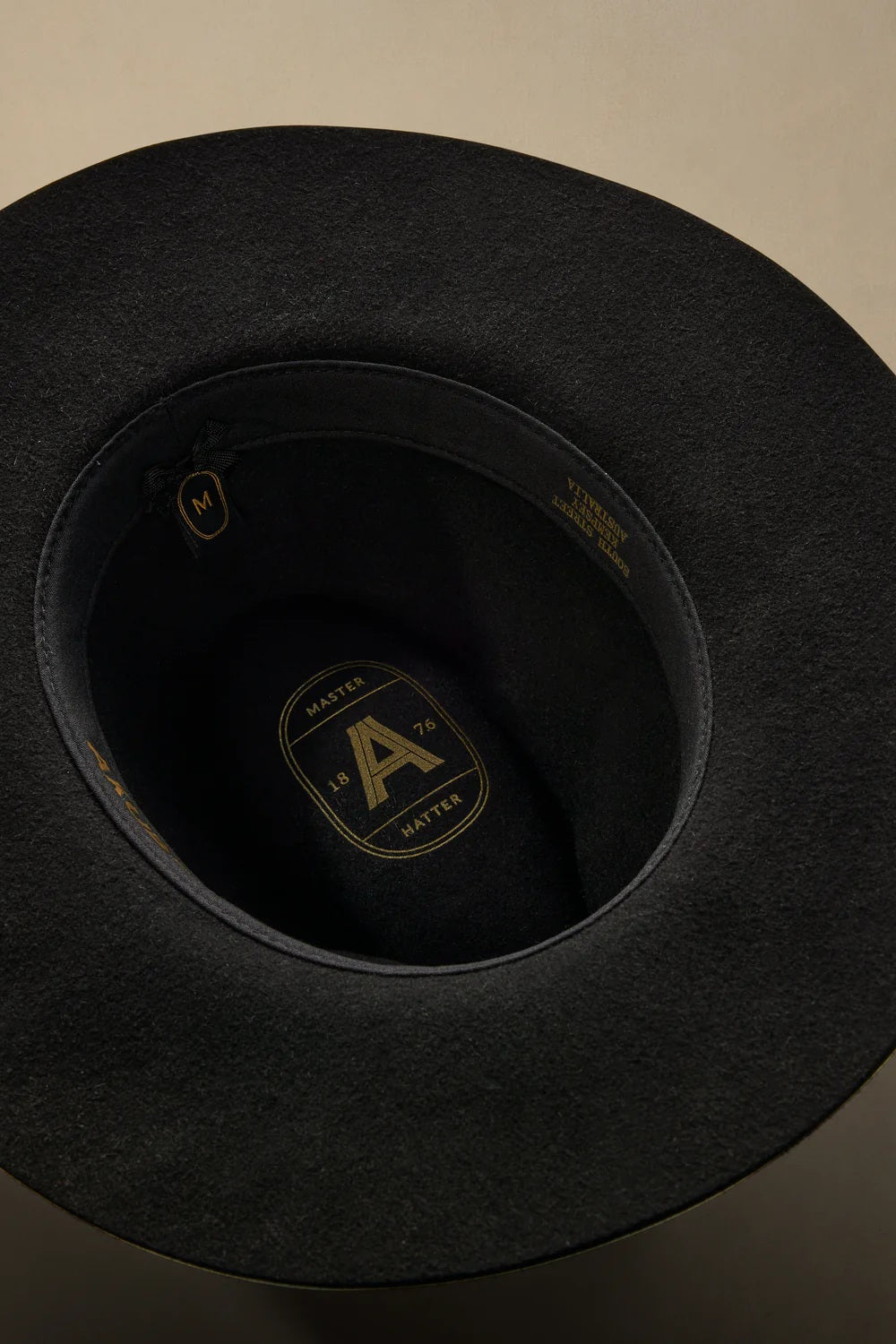 Avalon [c:black Size:s]