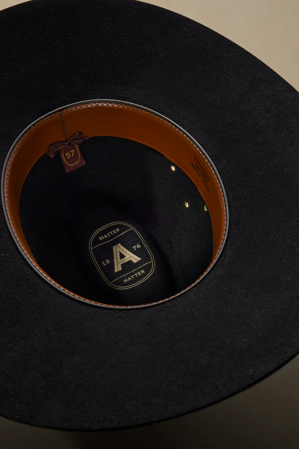 Riverina [c:black Size:54]